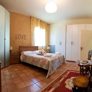 https://hause-megghi.it-tuscanyhotel.com