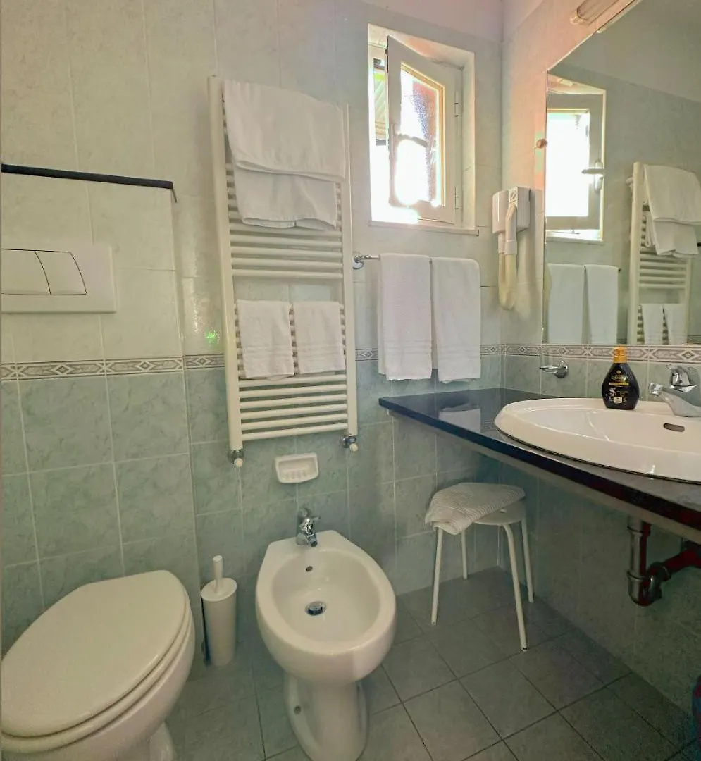 Hotel Villa Marosa Rapallo 2*,